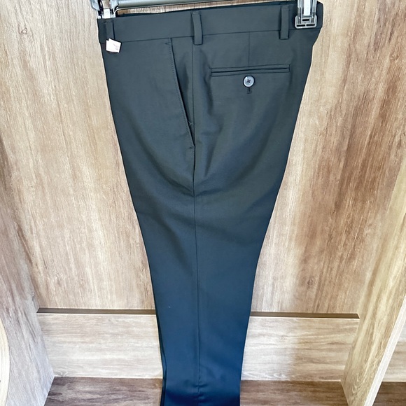 Jos A Bank boys 1905 black collection suit. - Picture 5 of 11